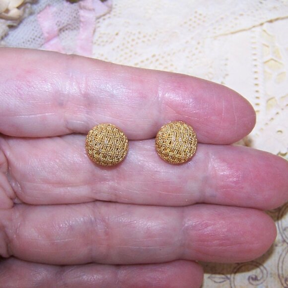 Larter & Sons for Tiffany & Co 18K Gold Basket Weave Pierced Earrings - Studs - Picture 2 of 10